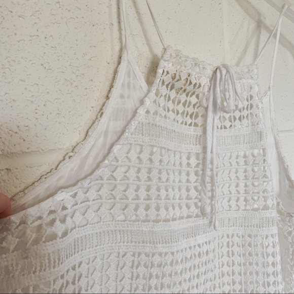 Timing Crotchet White Crop Tank - Picture 3 of 6